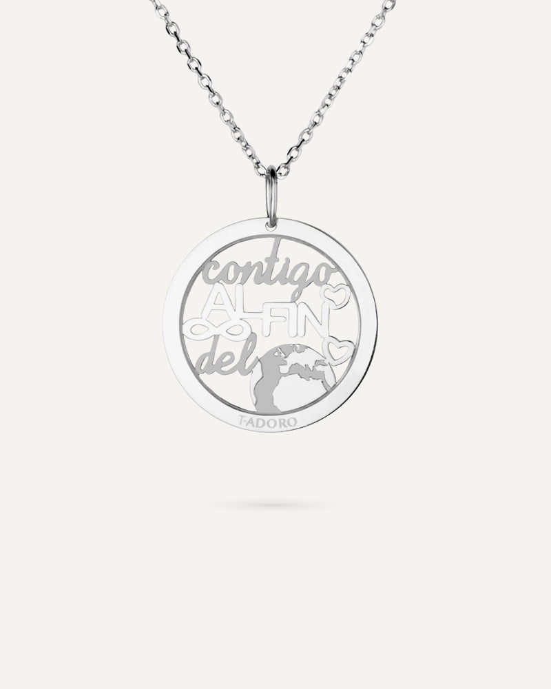 Collar "Contigo al fin del mundo" en plata de ley rodiada.