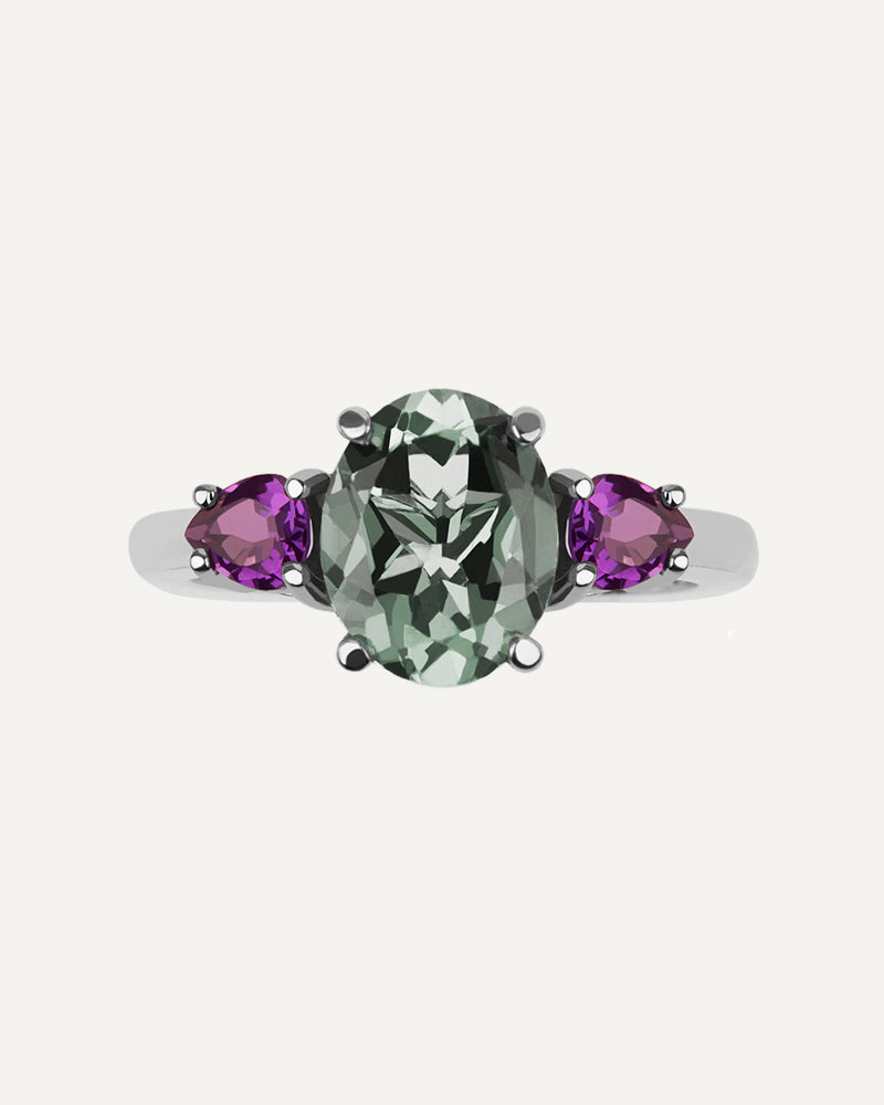 Anillo Luxe en plata de ley con amatista verde y amatistas moradas.