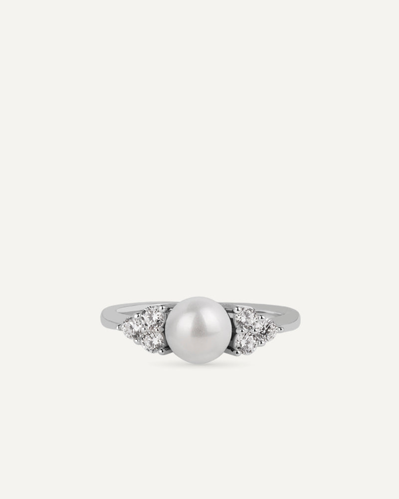 Anillo BRILLIANT CUT en plata de ley con circonitas Excellence star cut y perla de concha.