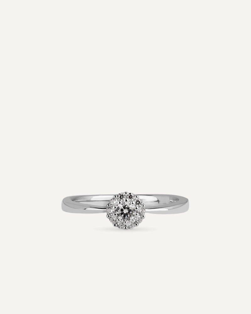 Anillo BRILLIANT CUT en plata de ley con circonitas Excellence star cut y perla de concha.