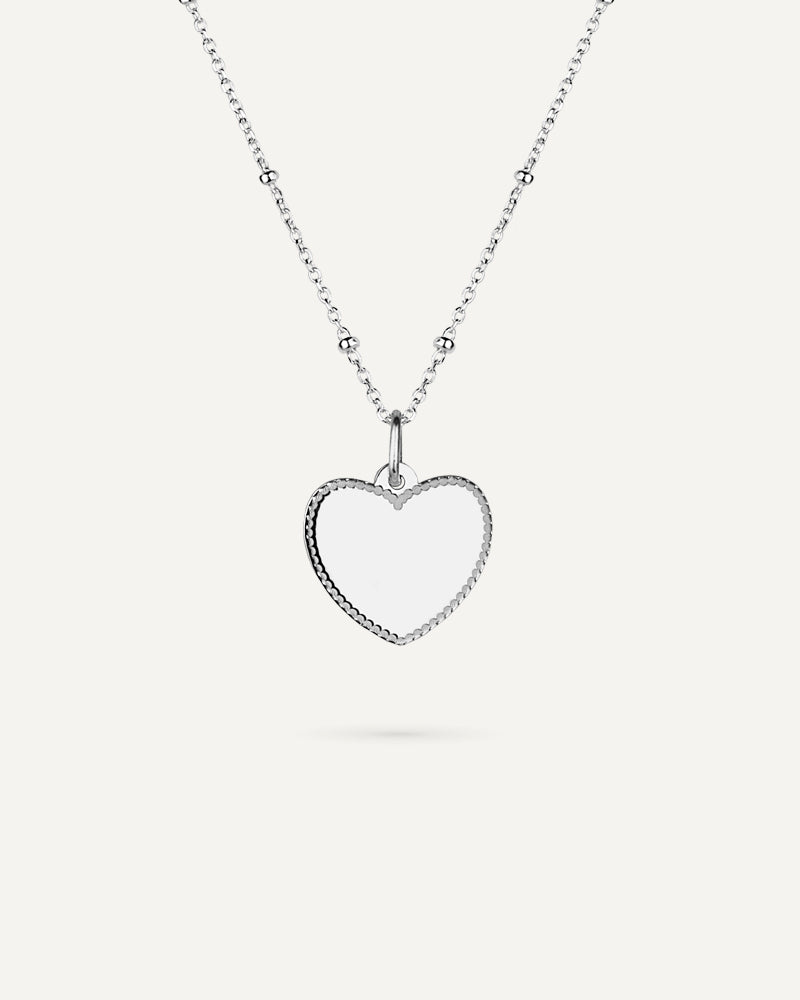 Collar personalizable corazón en plata de ley.