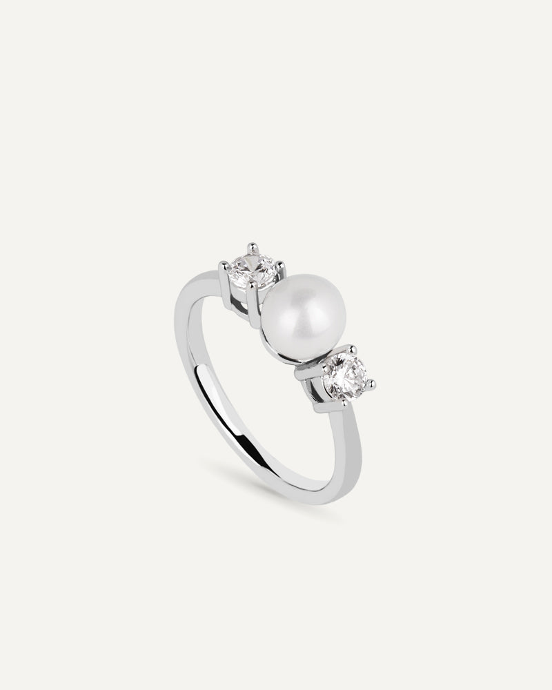 Anillo BRILLIANT CUT en plata de ley con circonitas Excellence star cut y perla de concha.