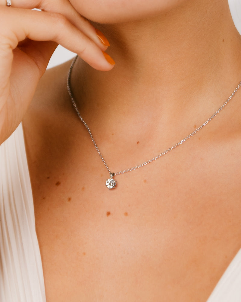 Collar punto de luz con circonita excellence star cut de 5mm.