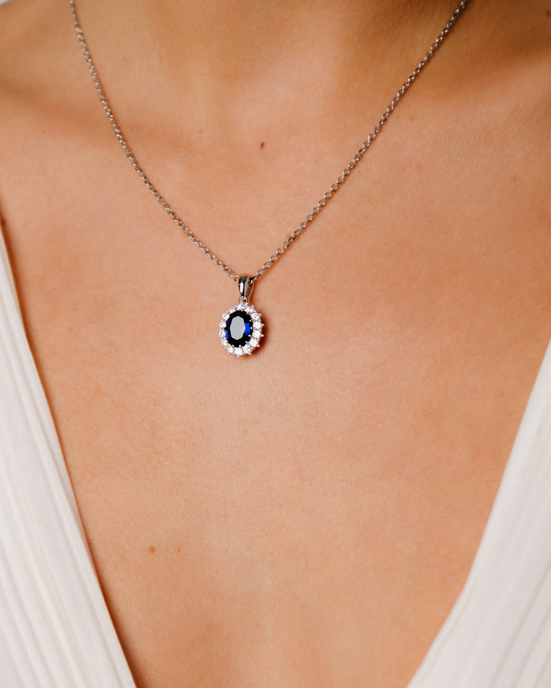 Collar BRILLIANT CUT en plata de ley y circonitas Excellence star cut y piedra azul