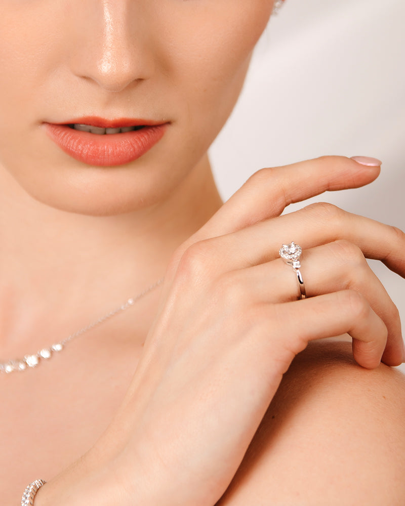 Anillo BRILLIANT CUT en plata de ley y circonitas Excellence star cut.