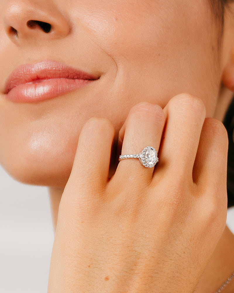 Anillo BRILLIANT CUT en plata de ley y circonitas Excellence star cut.