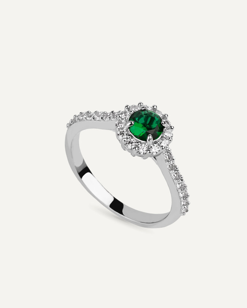 Anillo BRILLIANT CUT en plata de ley y circonitas Excellence star cut en color verde esmeralda