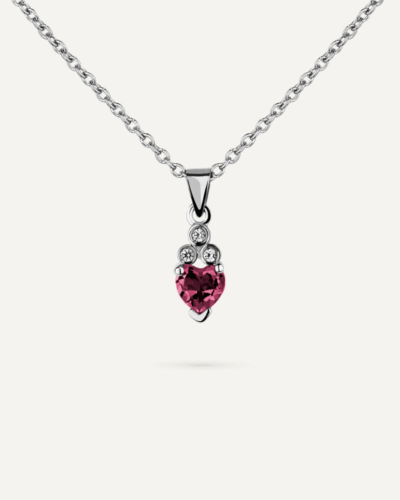 Collar Petite en plata de ley con Rodolita en talla corazón.