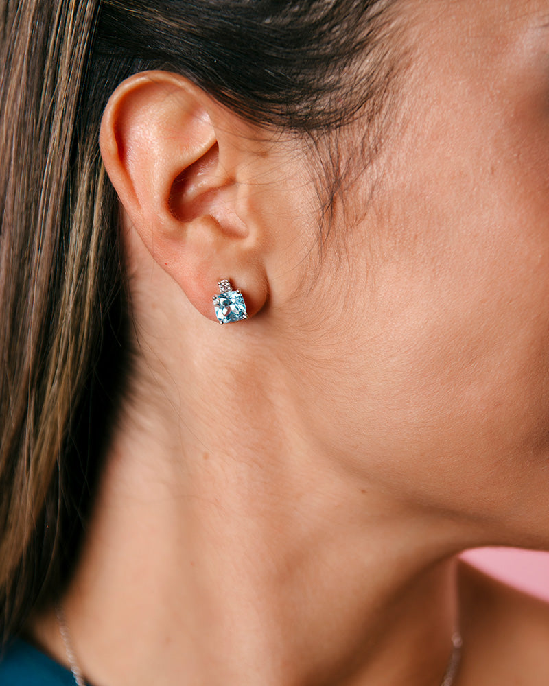 PENDIENTES TOPACIOS SKY Y TOPACIOS BLANCOS