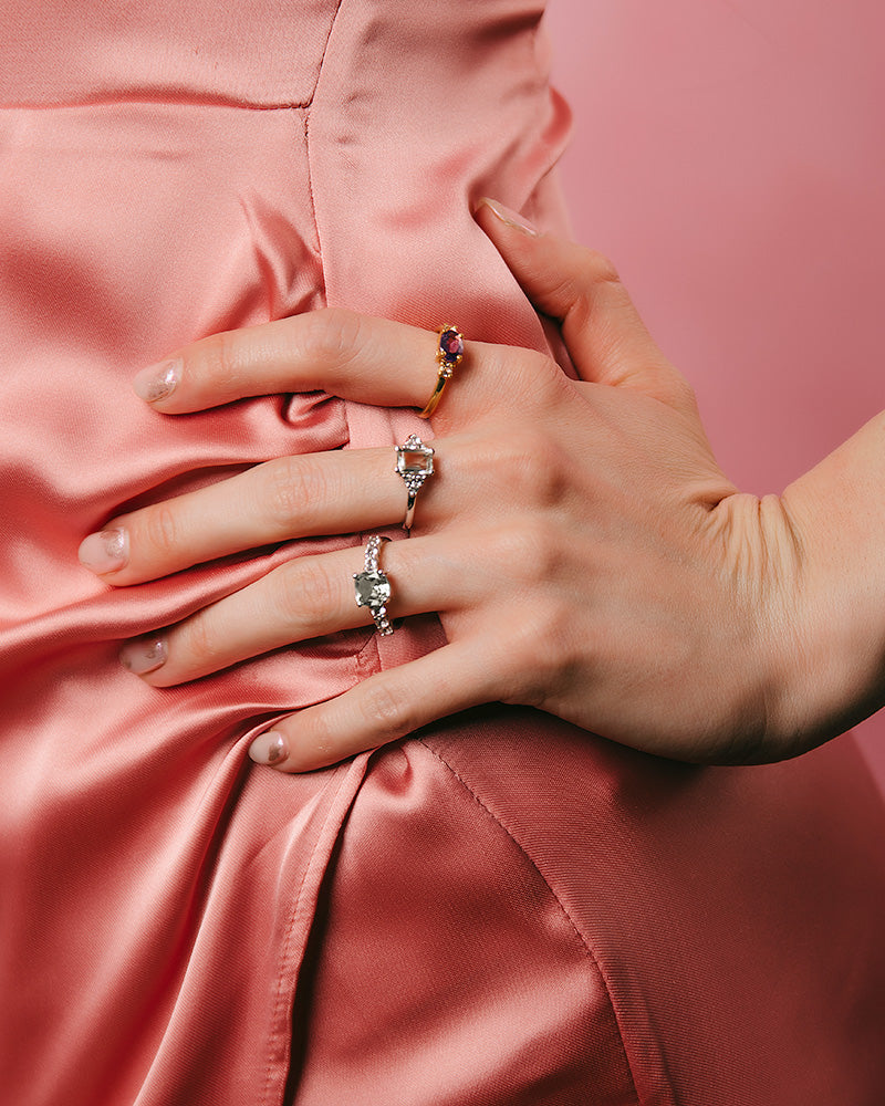 ANILLO CUARZO AMATISTA VERDE Y TOPACIOS BLANCOS