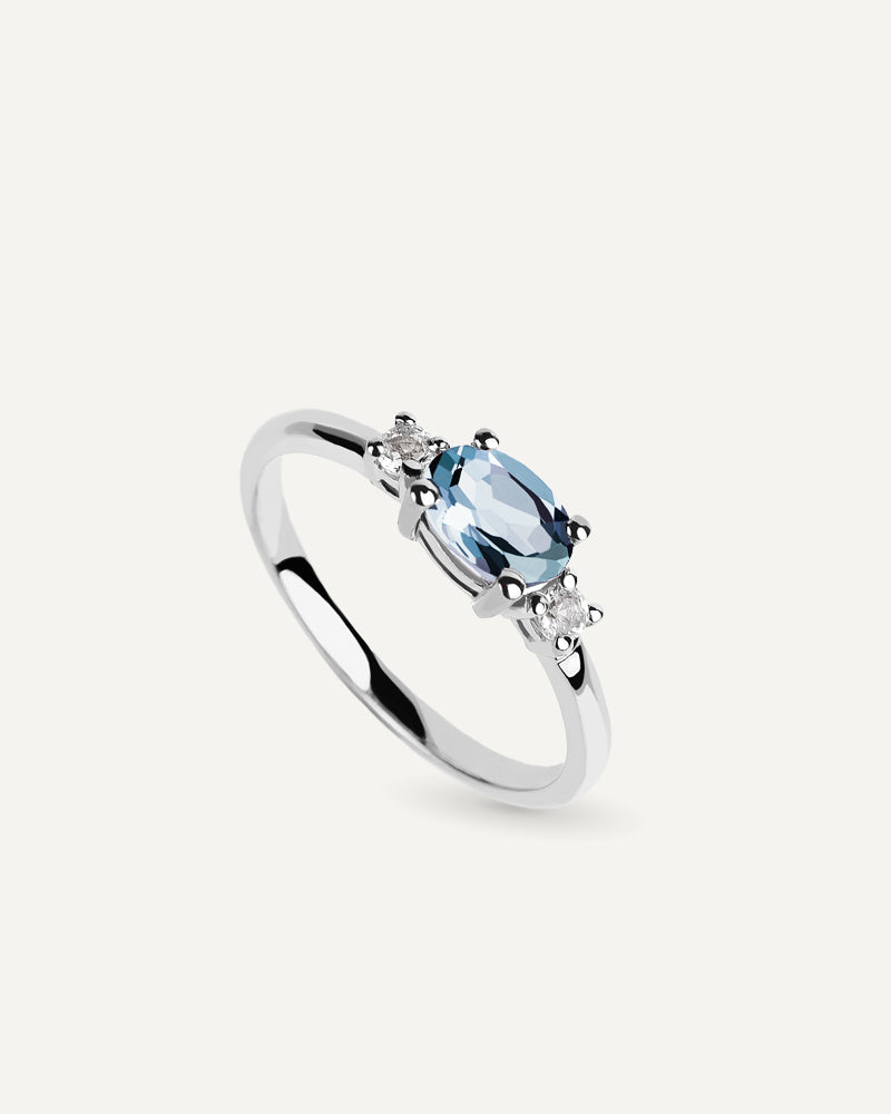 ANILLO TOPACIO SKY Y TOPACIOS BLANCOS