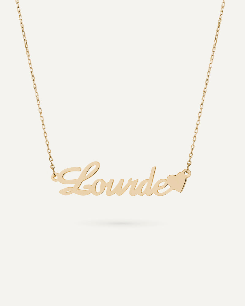 Collar con nombre y motivo personalizado en oro de 18kt