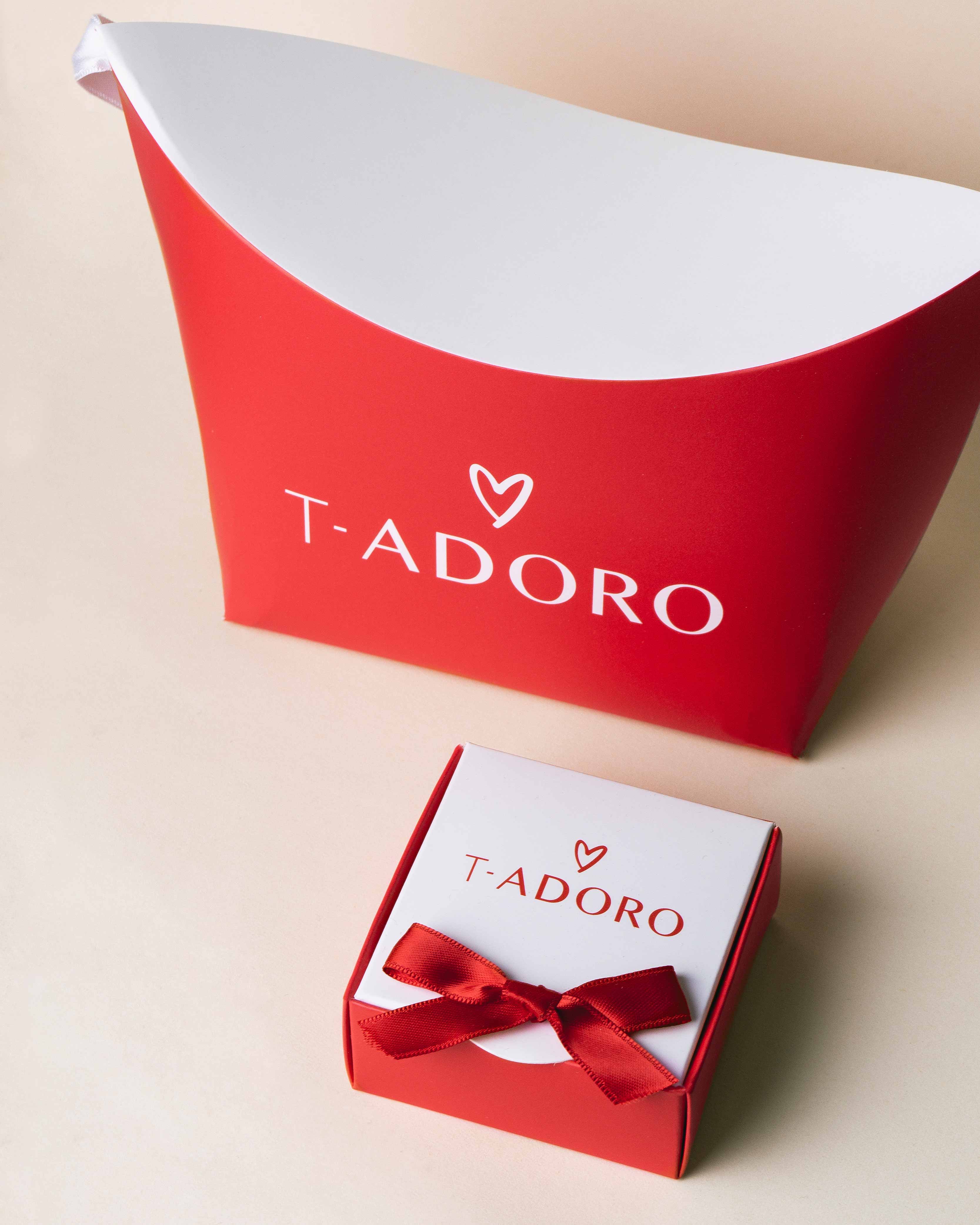 ANILLO PERSONALIZADO CON NOMBRES EN ORO