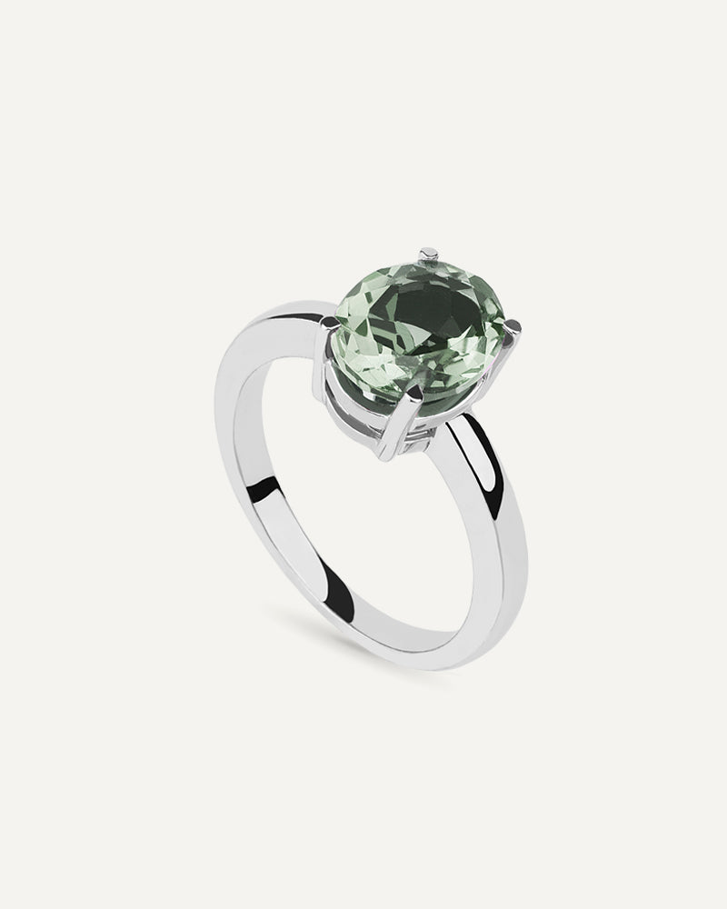 Anillo Luxe en plata de ley con amatista verde en talla oval.