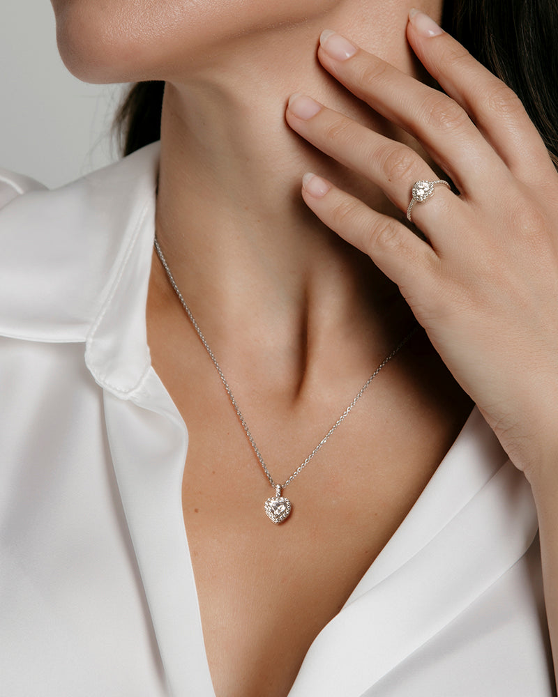 Collar BRILLIANT CUT en plata de ley y circonitas talla brillante corazon excellence star cut.