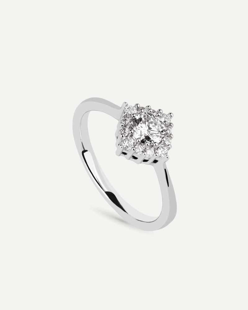 Anillo BRILLIANT CUT en plata de ley con circonitas Excellence star cut y perla de concha.