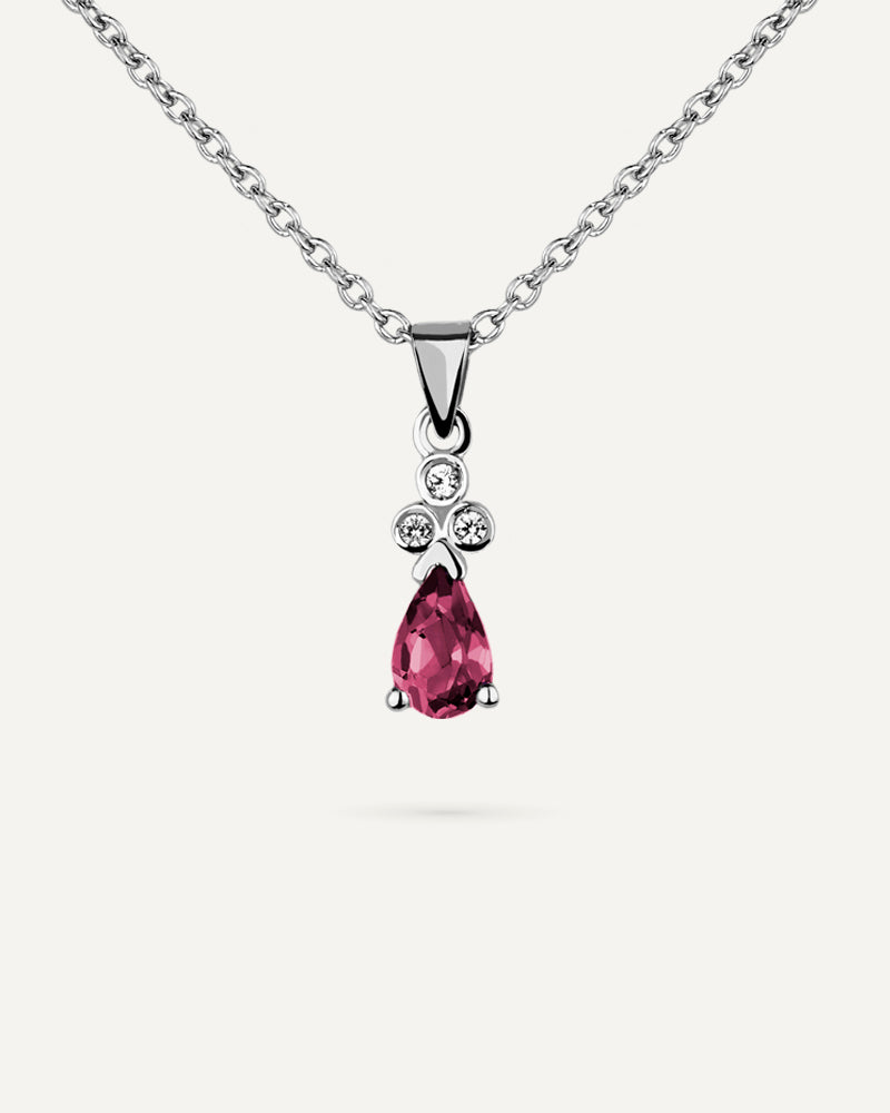 Collar Petite en plata de ley con Rodolita en talla perilla.