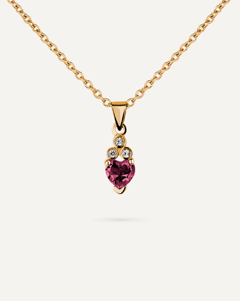 Collar Petite en plata de ley con baño de oro y con Rodolita en talla corazón.