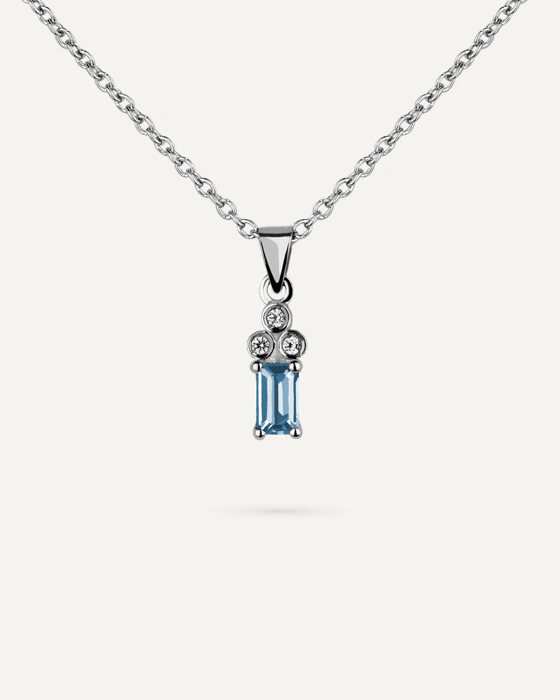 Collar Petite en plata de ley con topacio Sky en talla octogonal.&nbsp;
