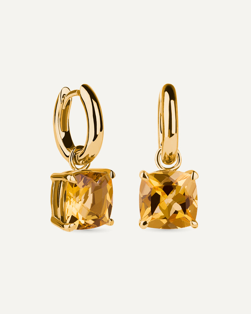 Pendientes Luxe en plata de ley con baño de oro y con cuarzo citrino. en talla cushion.