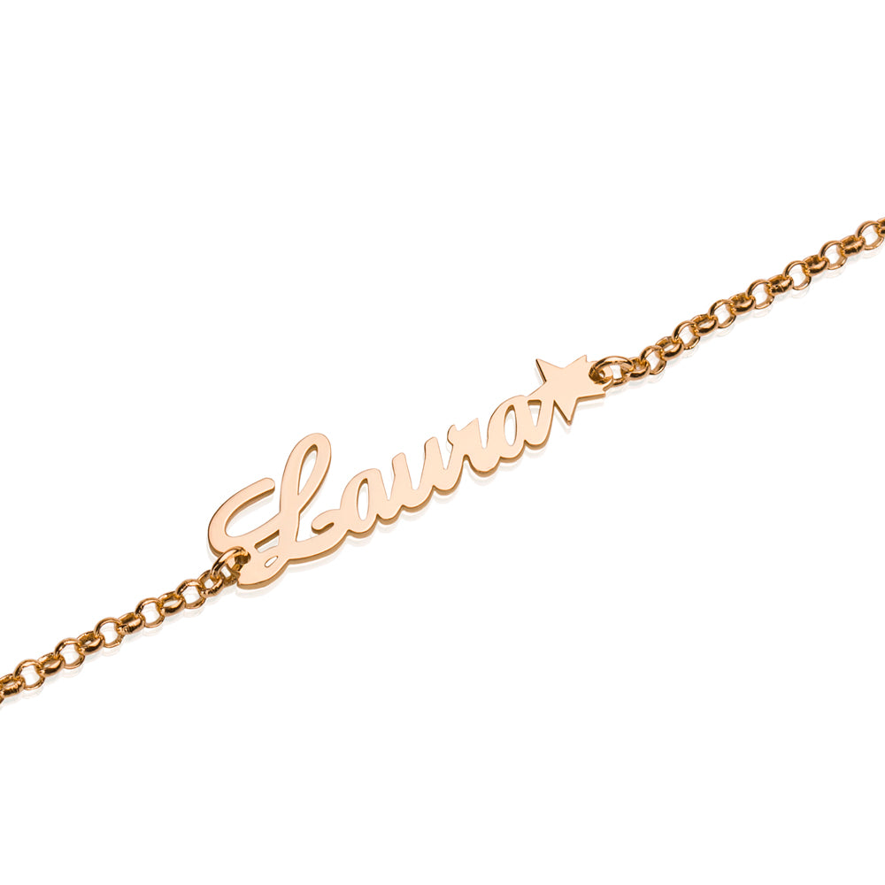 Pulsera personalizada con nombre y motivo en plata de ley.